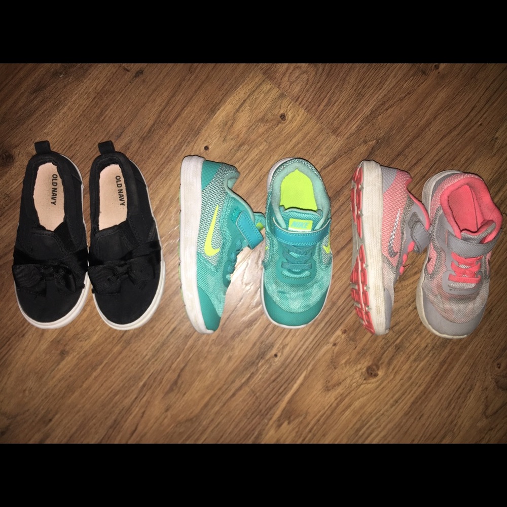 Girls Nike & Old Navy shoe lot